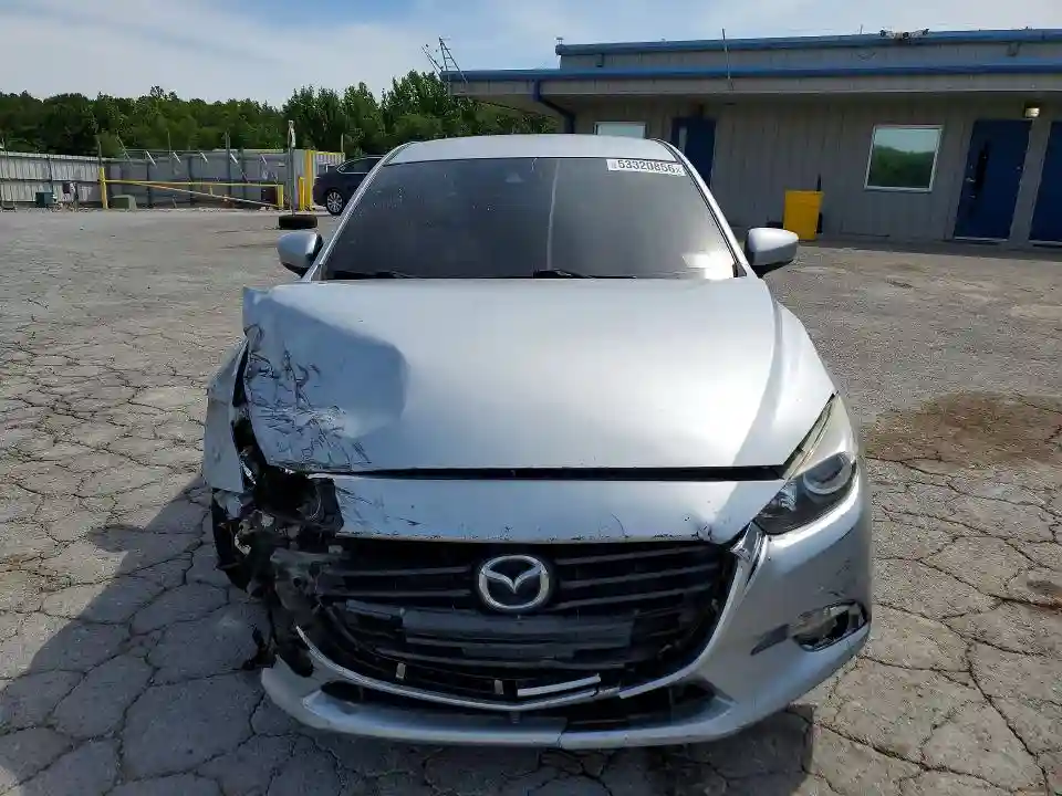 3MZBN1V38JM197790 2018 MAZDA 3-4