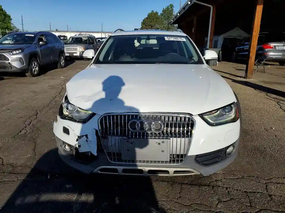 WA1TFAFL6FA118778 2015 AUDI A4-4