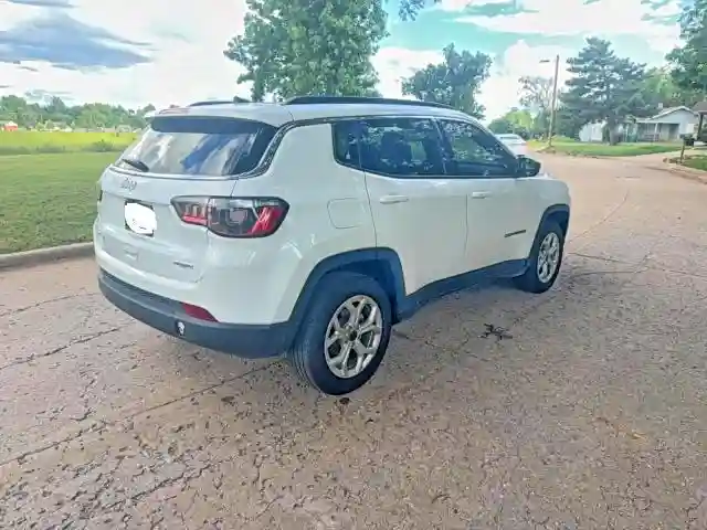 3C4NJDBN8ST620426 2025 JEEP COMPASS-3