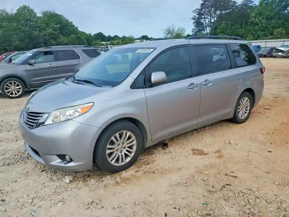 5TDYK3DC8FS631779 2015 TOYOTA SIENNA-0