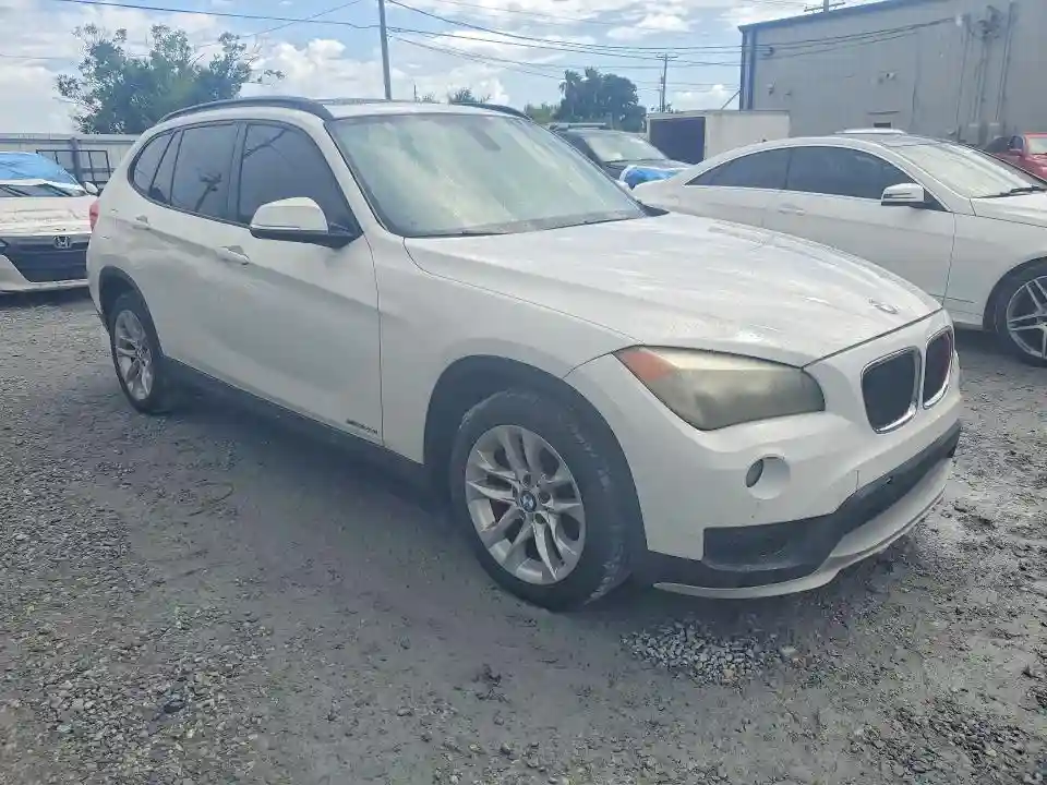 WBAVL1C56FVY28752 2015 BMW X1-3