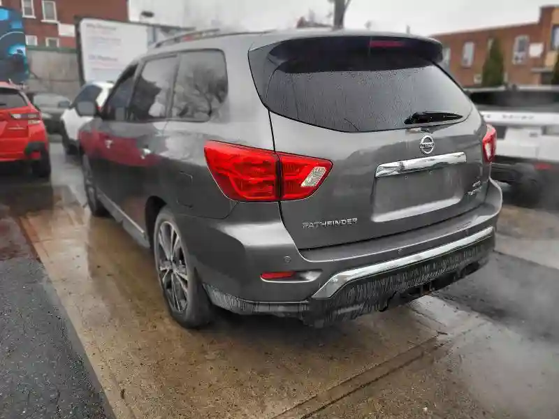 5N1DR2MM7JC617973 2018 NISSAN PATHFINDER-2