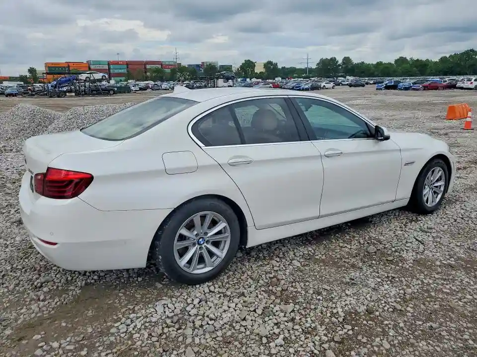 WBA5A7C56FD625522 2015 BMW 5 SERIES-2