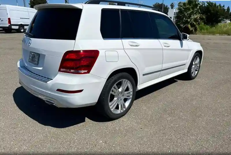 WDCGG5HB7FG427943 2015 MERCEDES-BENZ GLK-CLASS-3