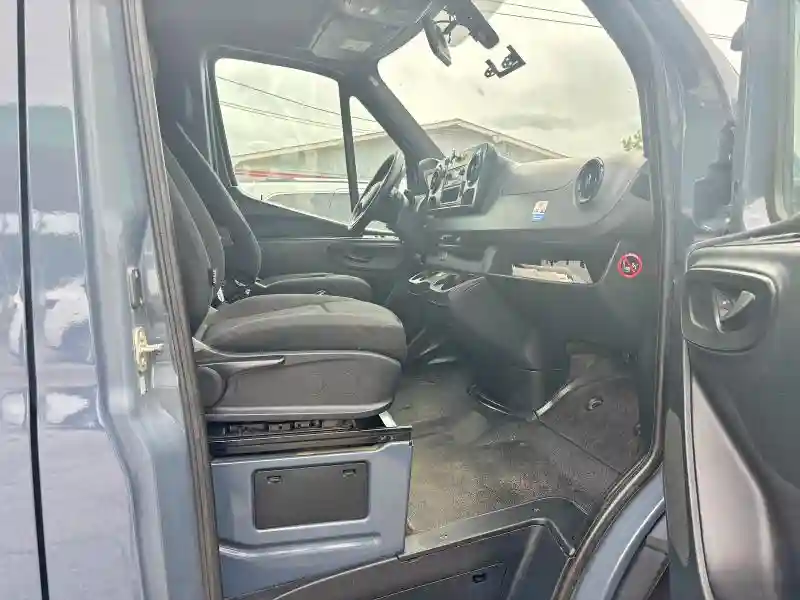 WD4PF0CDXKP035110 2019 MERCEDES-BENZ SPRINTER-4
