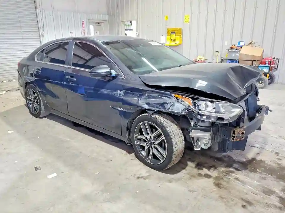 3KPF54AD6LE153417 2020 KIA FORTE-3