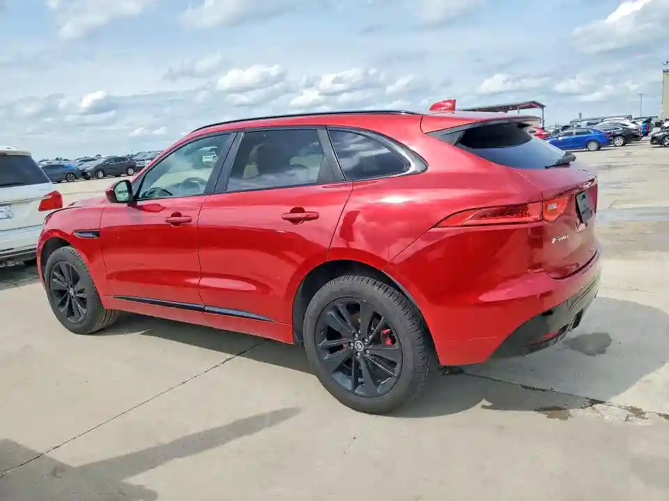 SADCM2FV7JA282718 2018 JAGUAR F-PACE-1