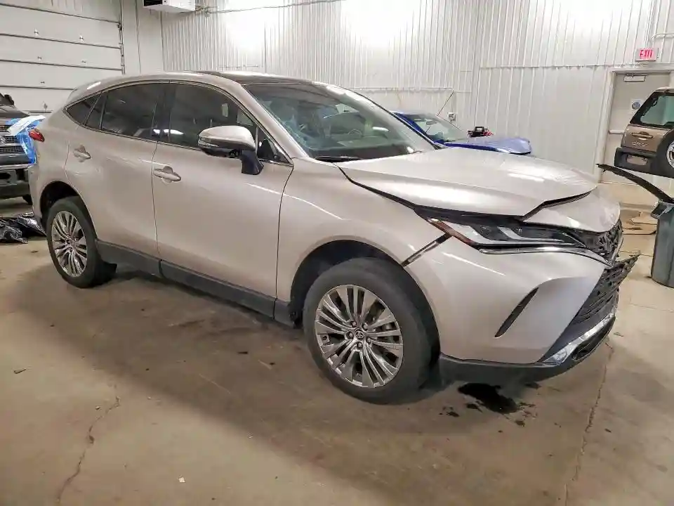 JTEAAAAH6NJ109569 2022 TOYOTA VENZA-3