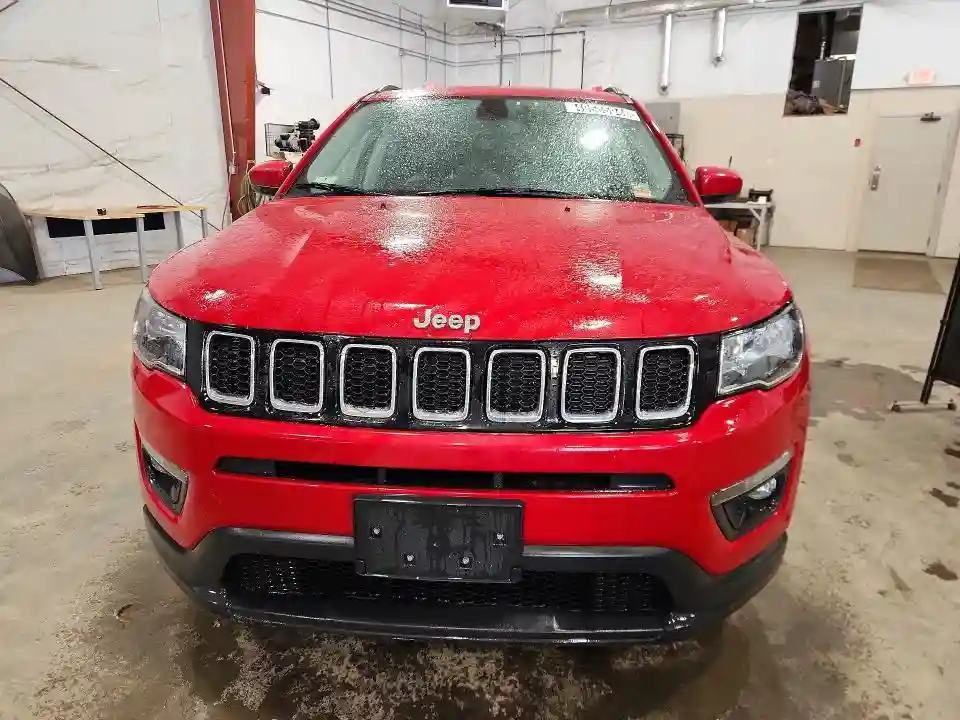 3C4NJDBB5KT839401 2019 JEEP COMPASS-4