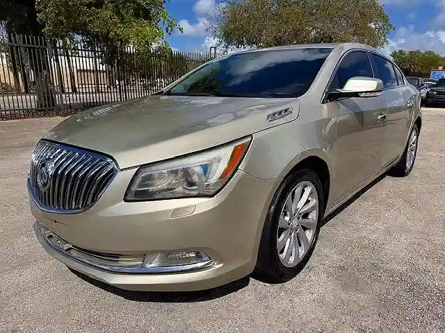 1G4GB5G35GF172002 2016 BUICK LACROSSE-0