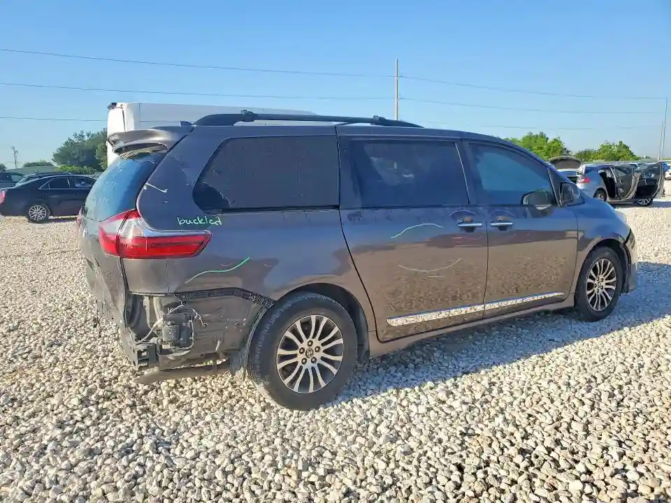 5TDYZ3DC0LS072641 2020 TOYOTA SIENNA-2