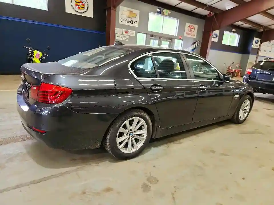 WBA5A7C56FD626301 2015 BMW 5 SERIES-2