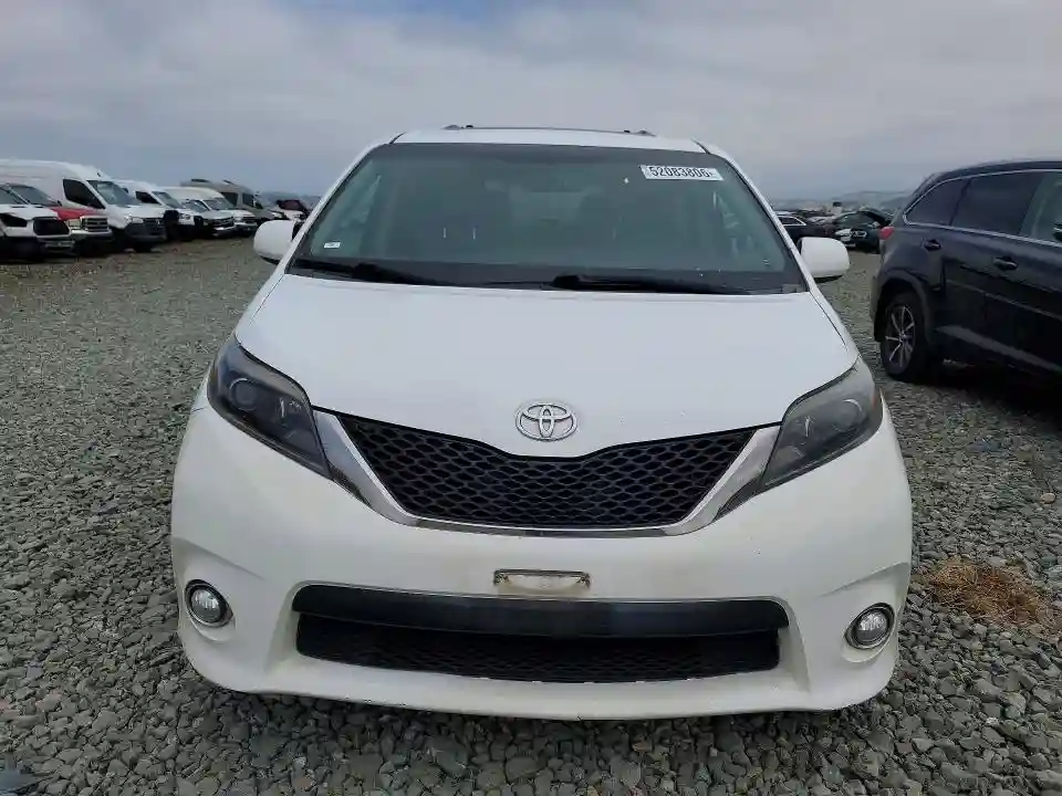 5TDXK3DC8FS586967 2015 TOYOTA SIENNA-4