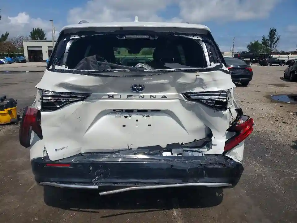 5TDERKEC2SS265884 2025 TOYOTA SIENNA-5