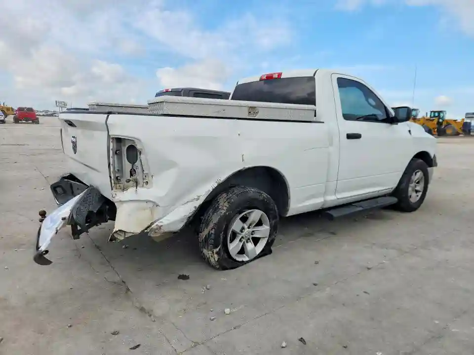 3C6JR6AG6HG591961 2017 RAM 1500-2