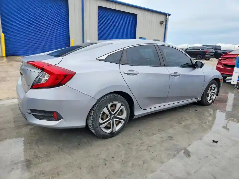 2HGFC2F57JH582595 2018 HONDA CIVIC-2