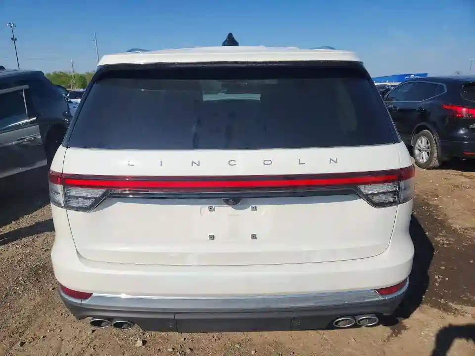 5LM5J6XC1SGL27824 2025 LINCOLN AVIATOR-5