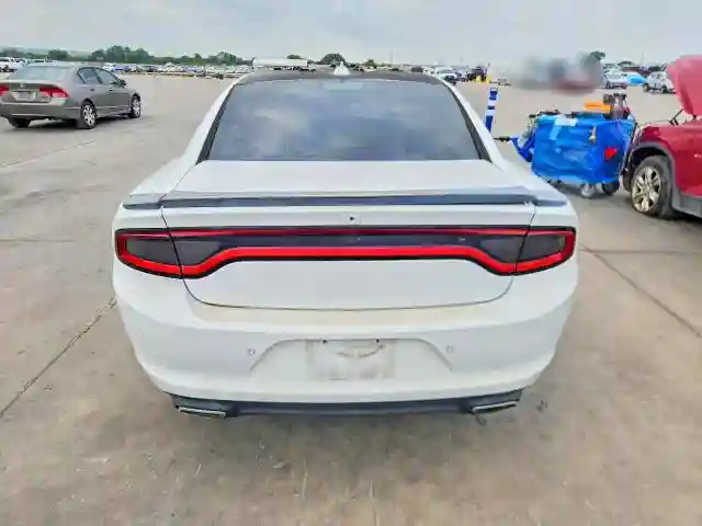 2C3CDXHG5GH293237 2016 DODGE CHARGER-5