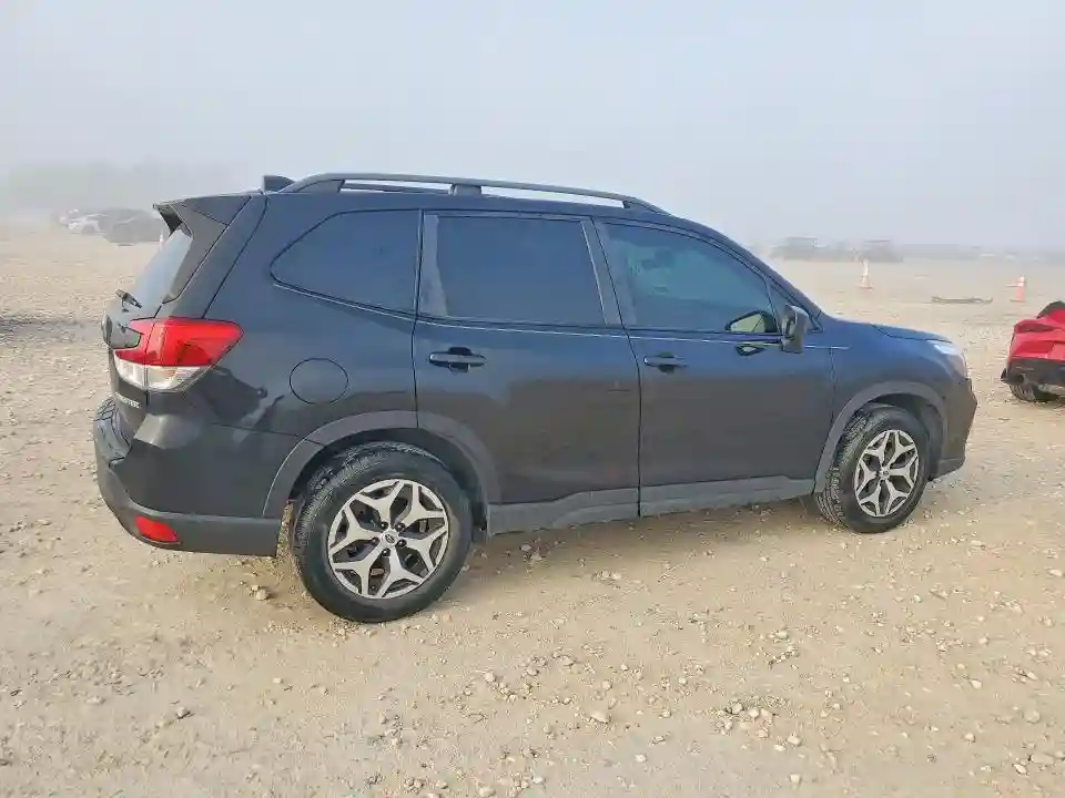 JF2SKAJC9MH418762 2021 SUBARU FORESTER-2