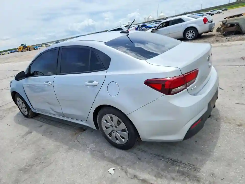3KPA24AD4LE337984 2020 KIA RIO-1