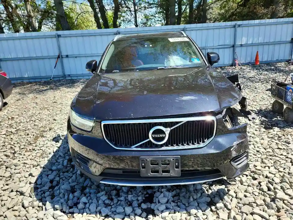 YV4162XZ1K2014271 2019 VOLVO XC40-4