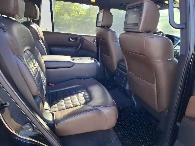 JN8AY2NE8J9734738 2018 NISSAN ARMADA-5
