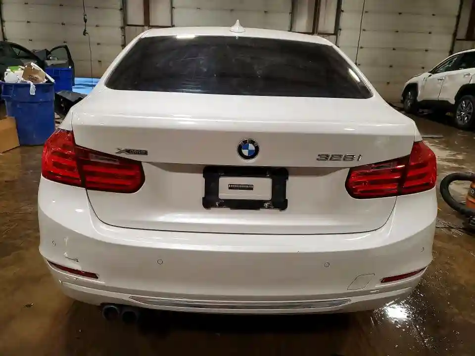WBA3B5G52FNS16852 2015 BMW 3 SERIES-5