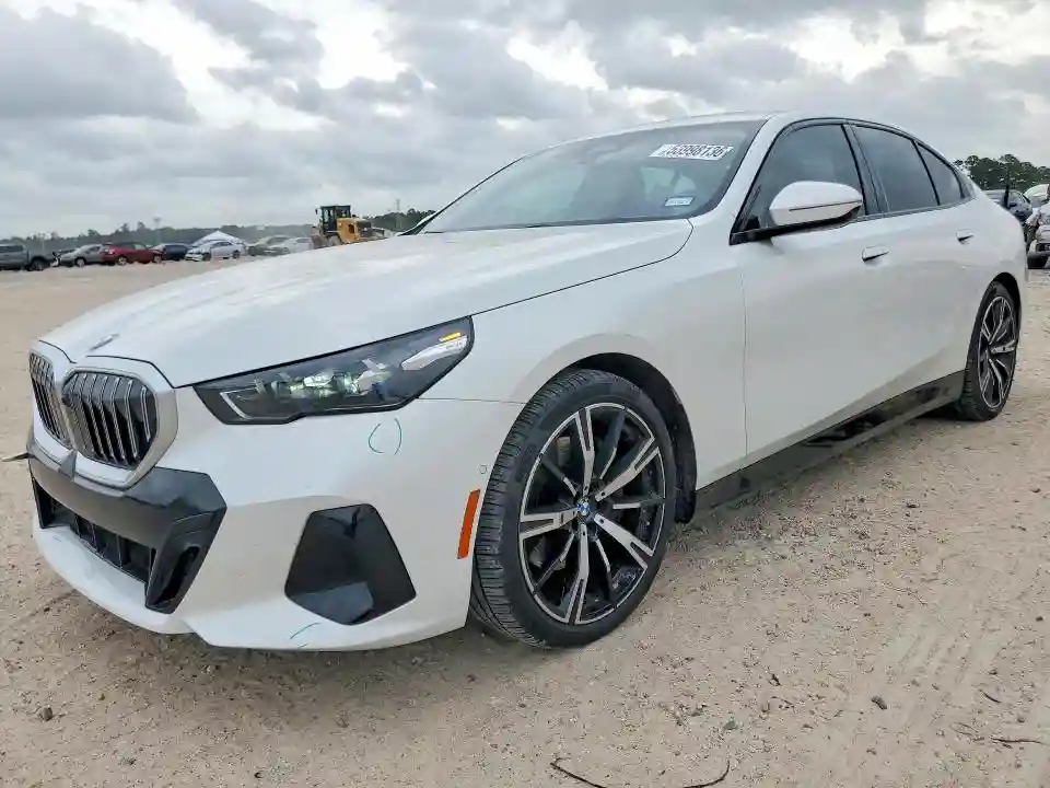 WBA43FJ08TCV32932 2026 BMW 5 SERIES-0