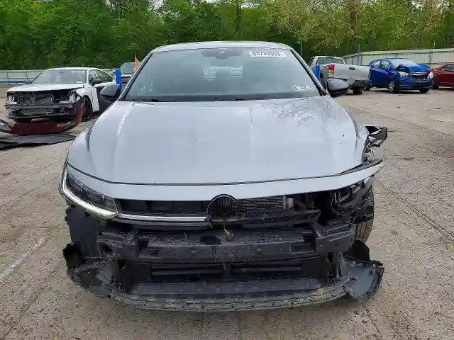 3VWBX7BU2SM042633 2025 VOLKSWAGEN JETTA-4