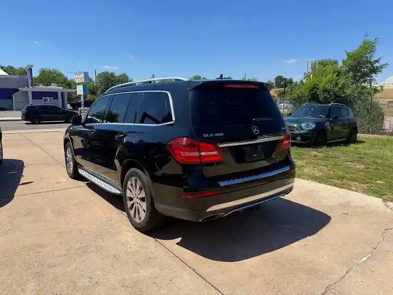 4JGDF6EE9HA837080 2017 MERCEDES-BENZ GLS-CLASS-2