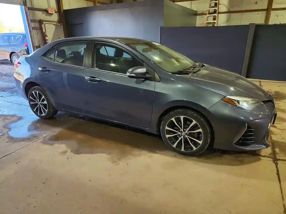 2T1BURHE4HC918997 2017 TOYOTA COROLLA-3