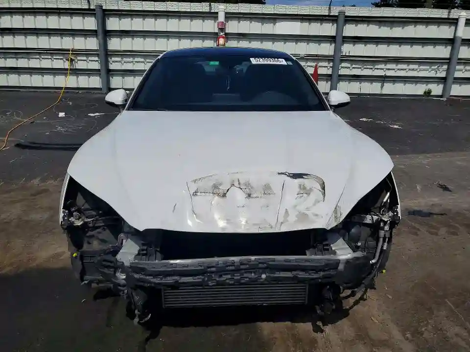 WAUBNCF5XKA006719 2019 AUDI A5-4