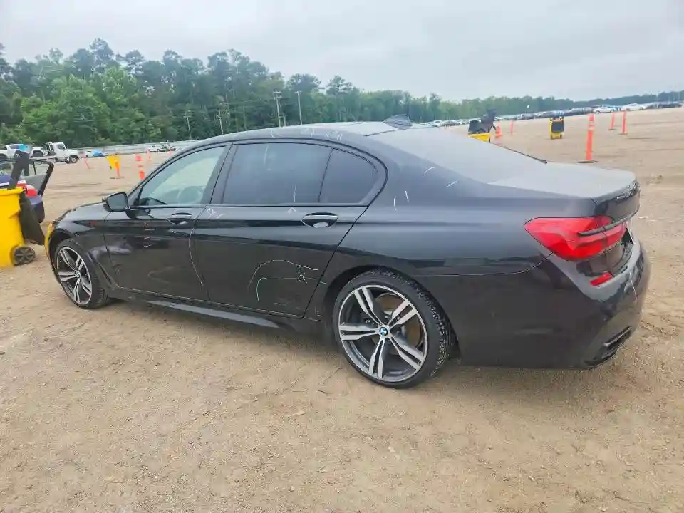 WBA7E2C57JG743313 2018 BMW 7 SERIES-1