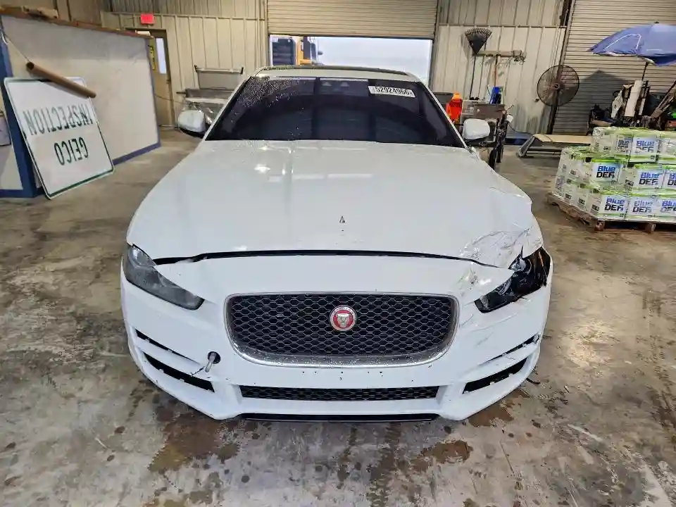SAJAR4BG7HA978837 2017 JAGUAR XE-4