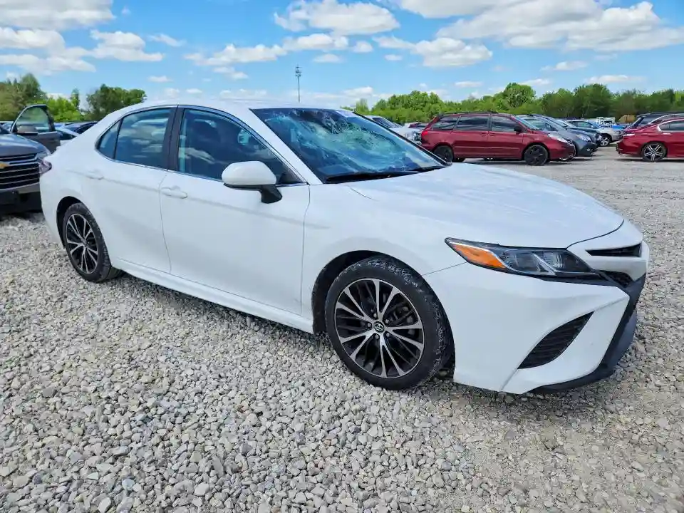 4T1B11HK9KU743944 2019 TOYOTA CAMRY-3