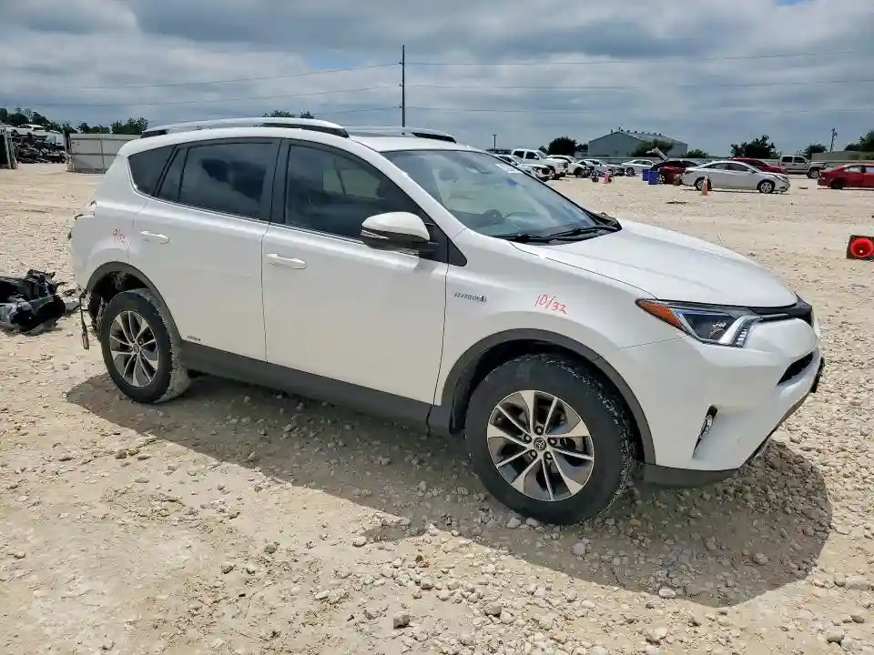 JTMRJREV6GD043256 2016 TOYOTA RAV4-3
