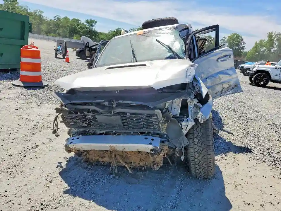 JTERU5JR6R6251536 2024 TOYOTA 4RUNNER-4