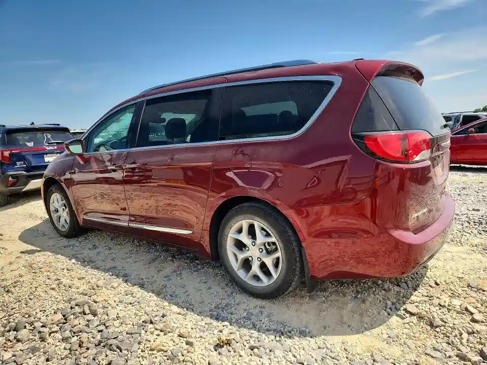 2C4RC1BG8JR128685 2018 CHRYSLER PACIFICA-1