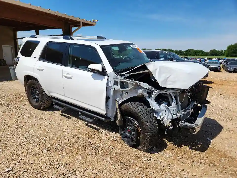 JTENU5JR4R6277034 2024 TOYOTA 4RUNNER-3