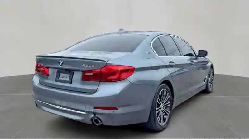 WBAJB1C56JB374403 2018 BMW 5 SERIES-3