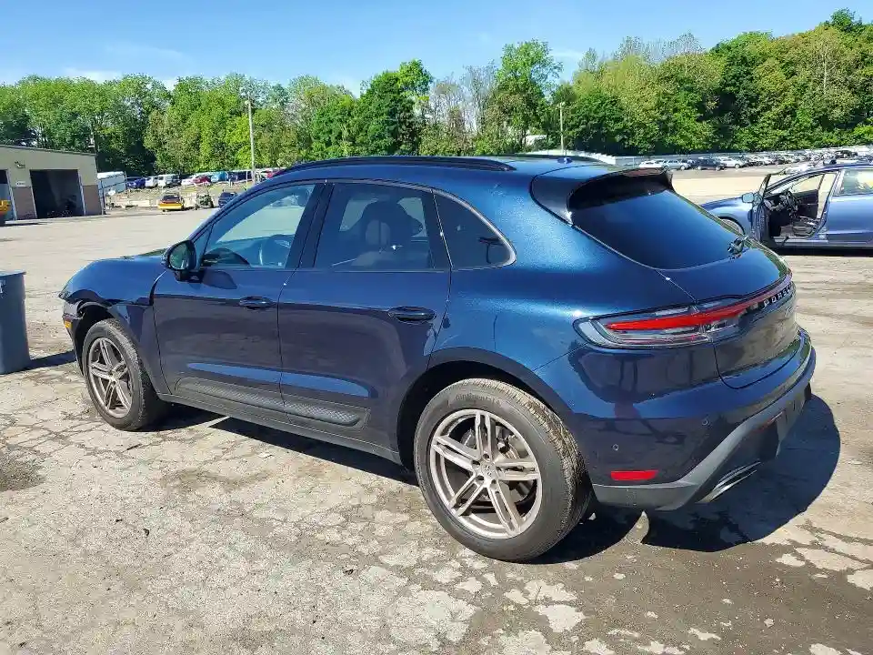 WP1AA2A53NLB01545 2022 PORSCHE MACAN-1