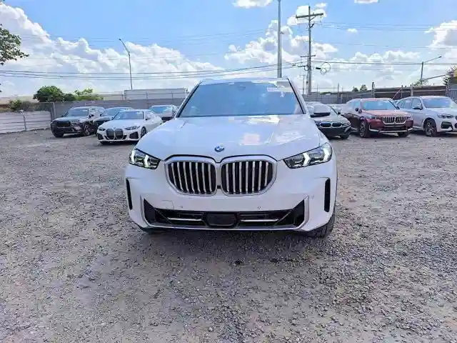 5UX23EU09T9299011 2026 BMW X5-4
