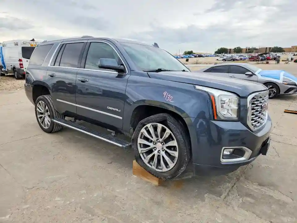 1GKS1CKJ6KR317054 2019 GMC YUKON-3