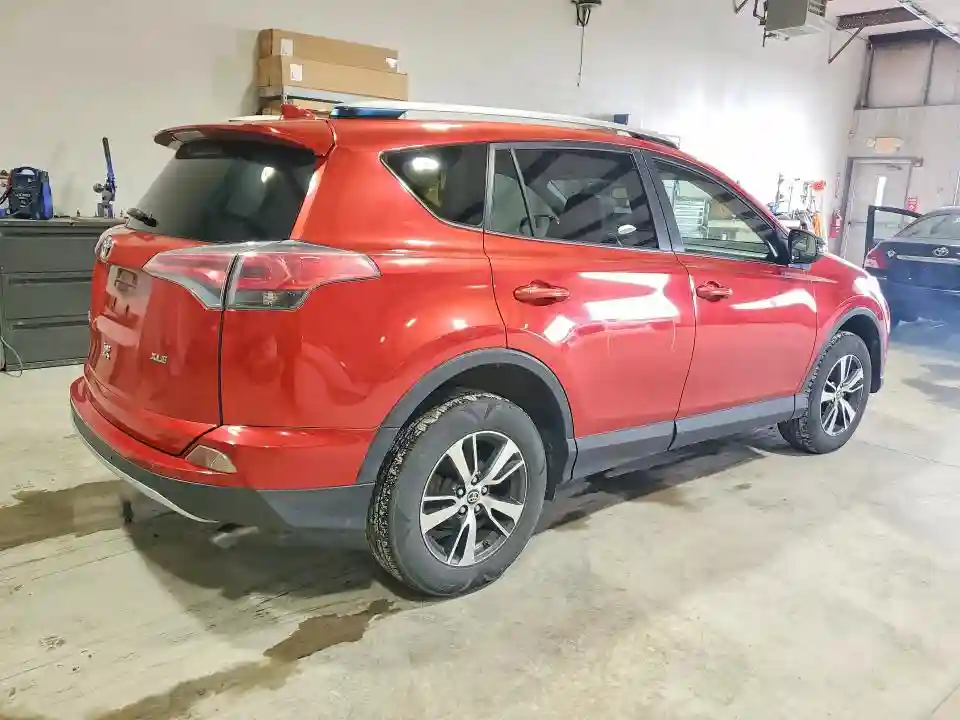 JTMWFREV5GJ086637 2016 TOYOTA RAV4-2