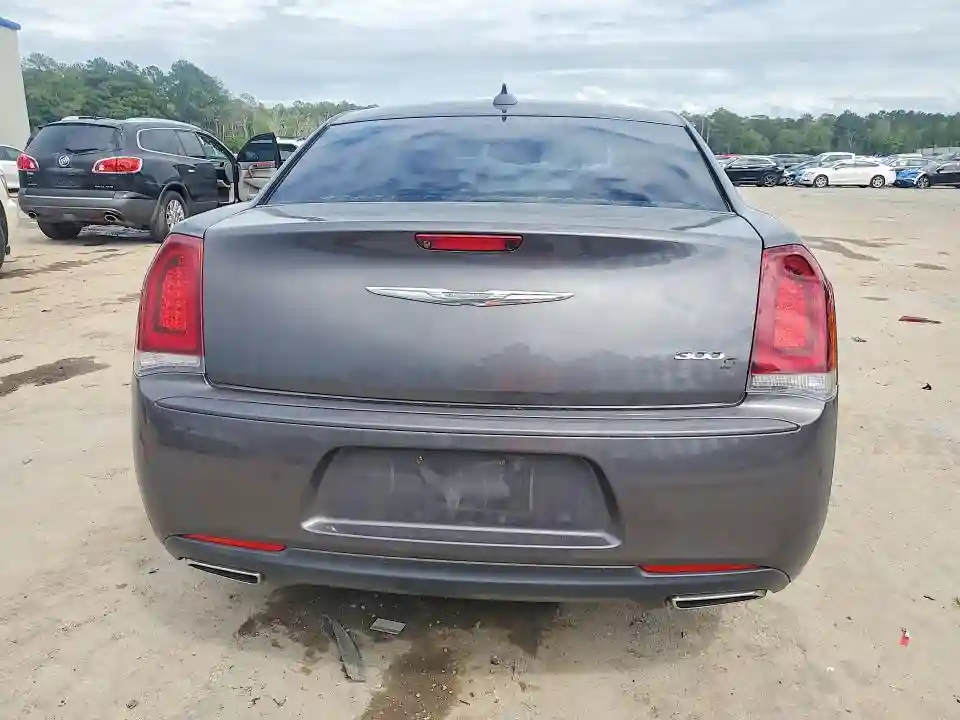 2C3CCABG9KH548845 2019 CHRYSLER 300-5