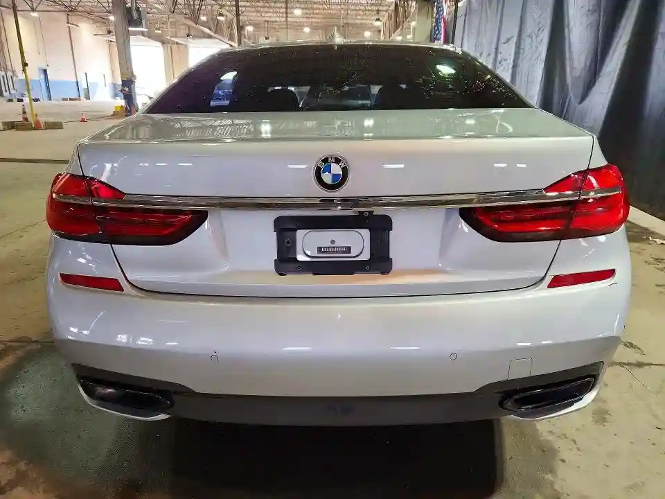 WBA7E2C56KB217513 2019 BMW 7 SERIES-5