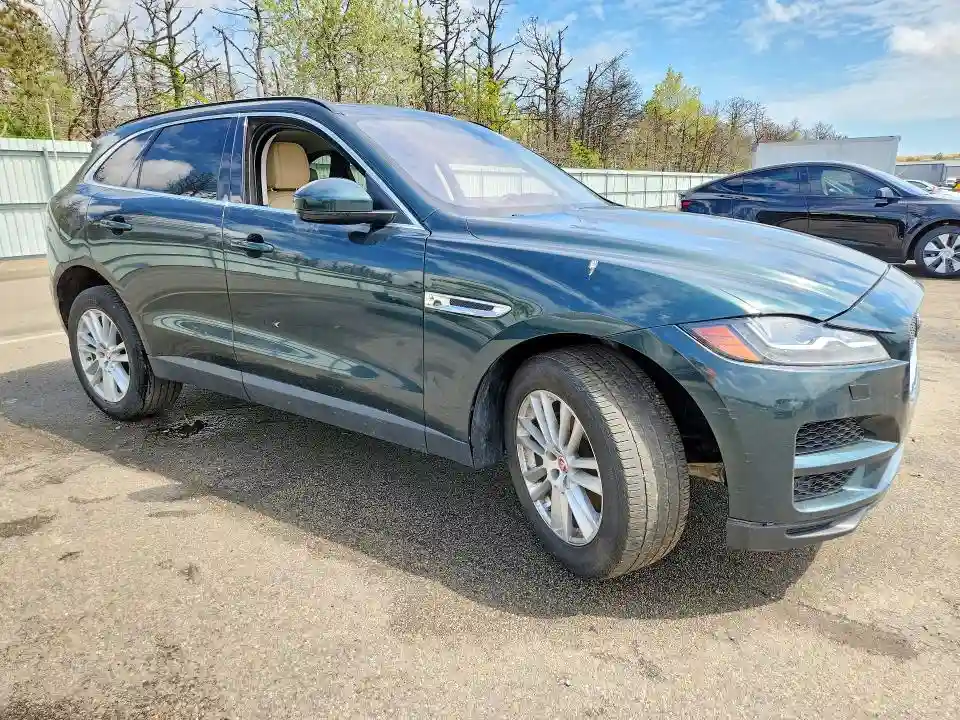SADCK2FX8JA289264 2018 JAGUAR F-PACE-3