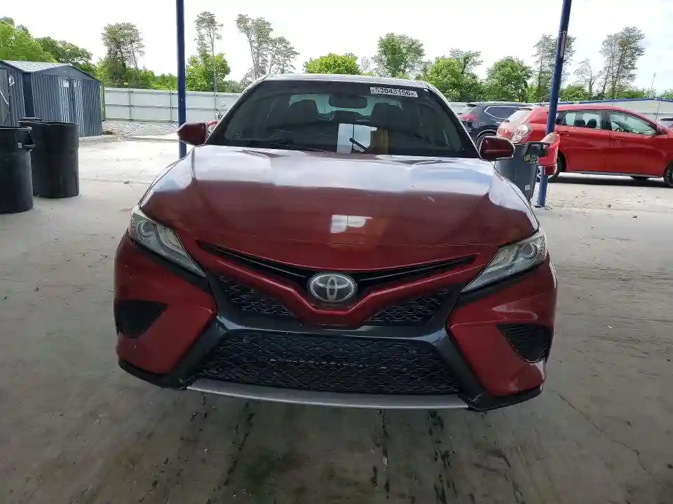 4T1B61HK9JU560656 2018 TOYOTA CAMRY-4