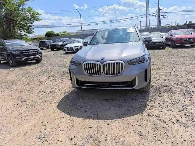 5UX23EU00T9364487 2026 BMW X5-4