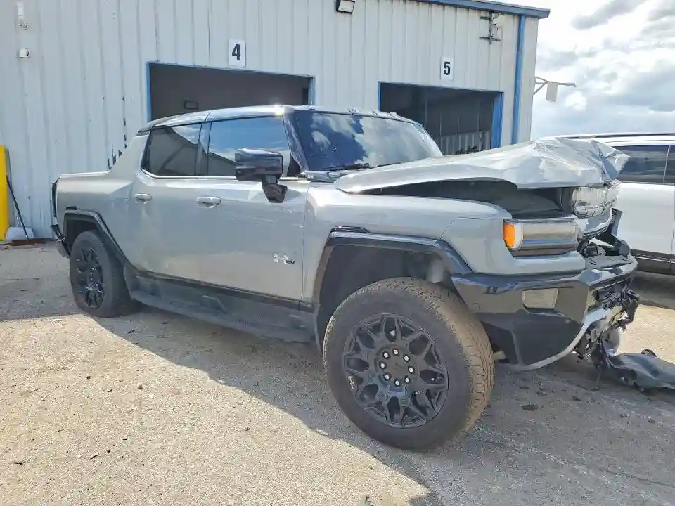 1GT4EBDD1TU603614 2026 GMC HUMMER PIC-3